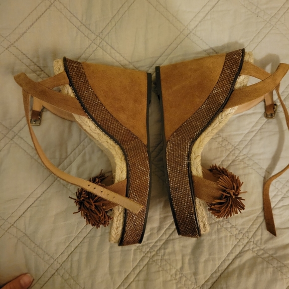 Castaner POMPOM-EMBELLISHED SUEDE WEDGE SANDAL - Picture 4 of 5